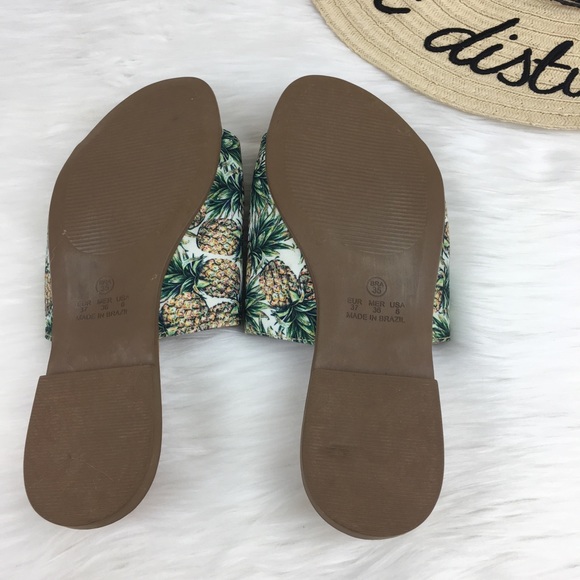 Maria Mandotti Pineapple Print Sandals - Picture 4 of 5